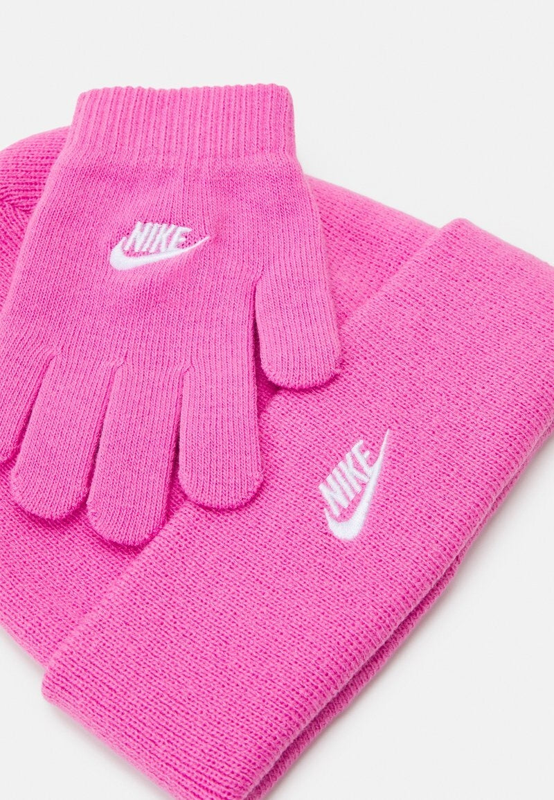 NAN FUTURA BEANIE/GLOVE SET 