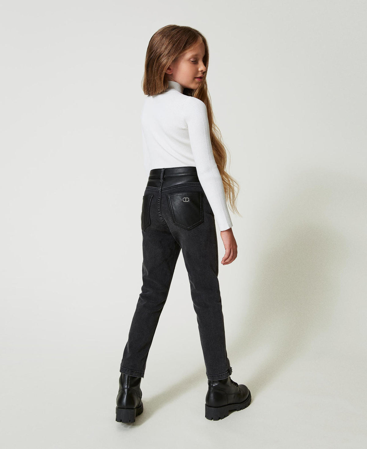 SKINNY IN DENIM BLACK C/DETTAGLI SPALMATI 