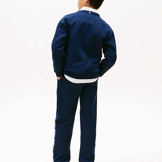 CREST EMB GRAPHIC SWEATSHIRT 