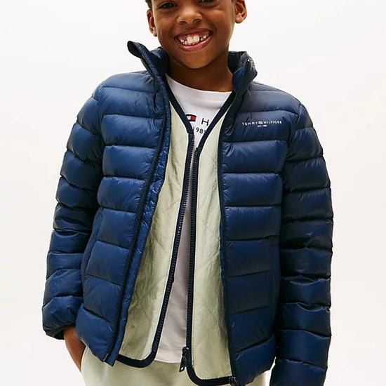 ESSENTIAL LIGHT DOWN JACKET 