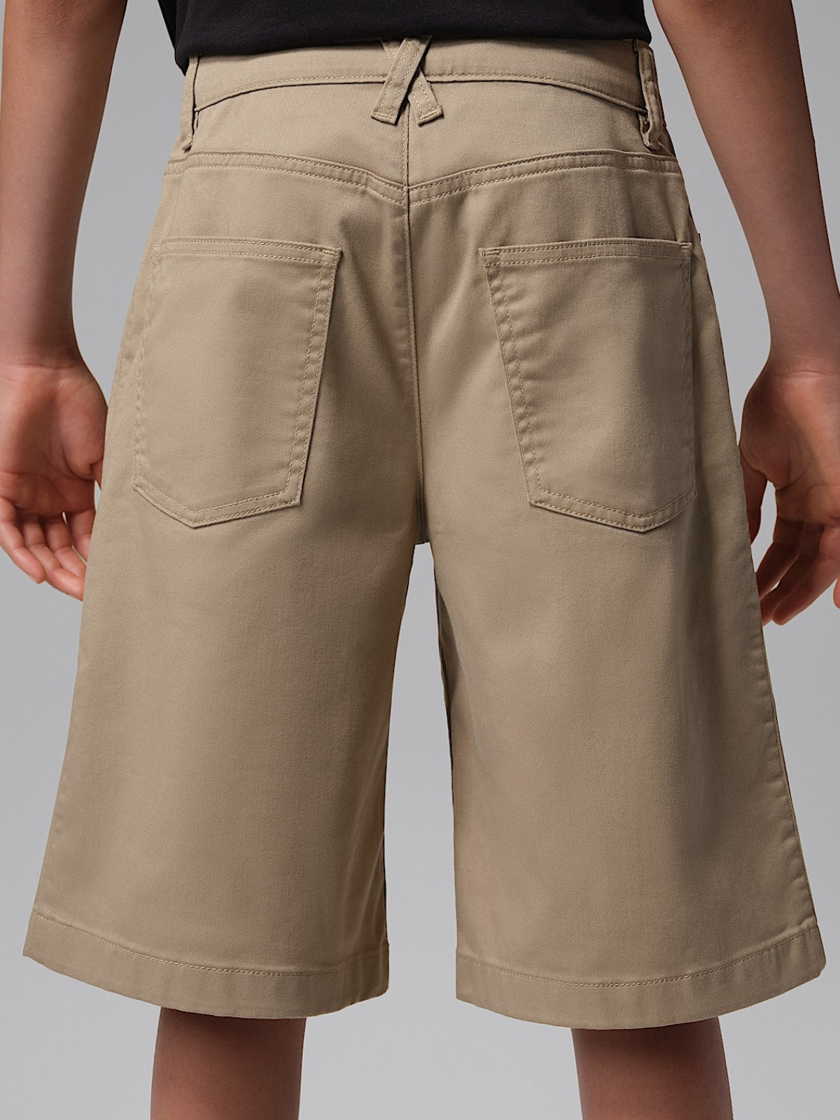 JDB WE OUTSIDE SKATER SHORT 